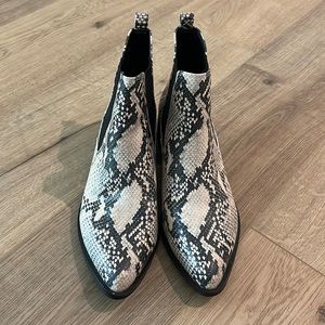 Steve Madden snake skin booties